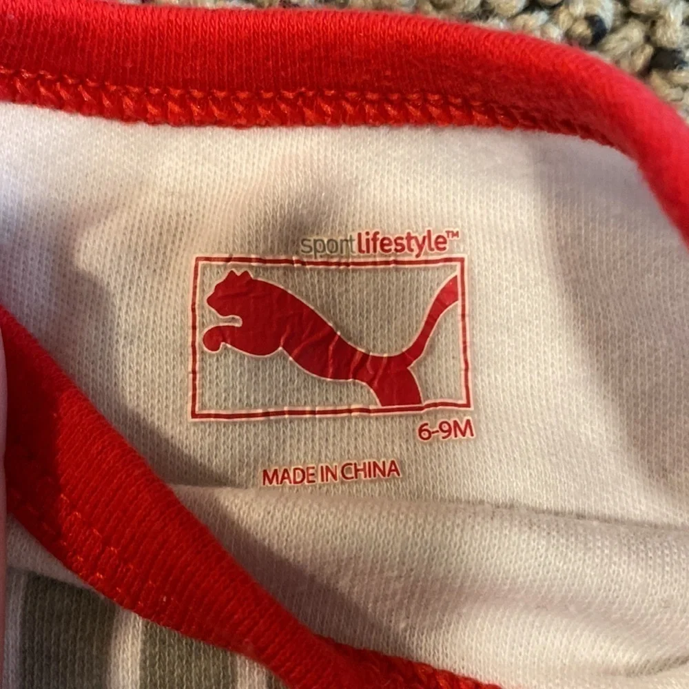 Puma Jacket & Onesie Set Size 6-9 Months in Like New Condition